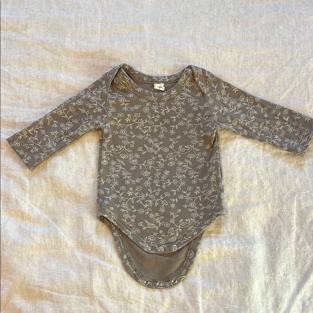 Colored Organics River Bodysuit in “Pip Floral”